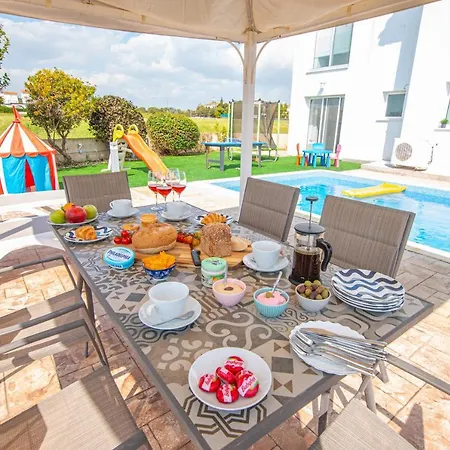 Marina Vibes 4 Bedroom *