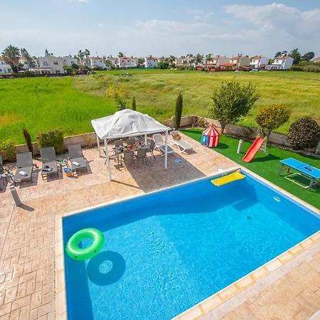 Marina Vibes 4 Bedroom * Sotira (Famagusta)