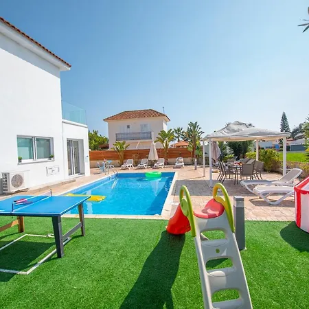 Вилла Marina Vibes 4 Bedroom